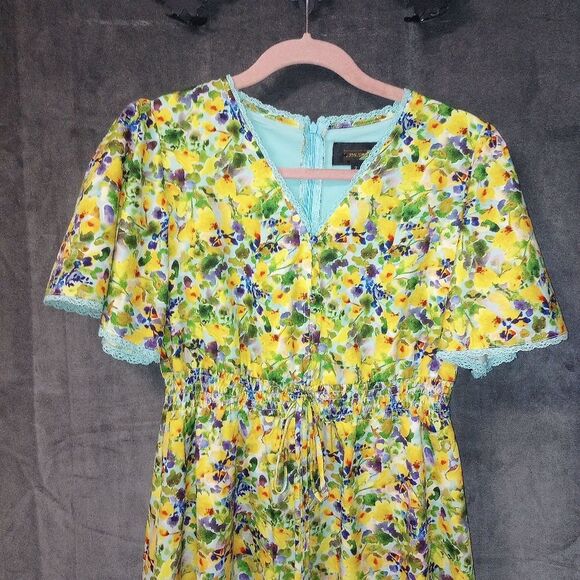 Alexia Admir Yellow Floral Gianna Flutter Sleeve Maxi Dress Size 2 EUC P2P 16 In - Picture 4 of 10